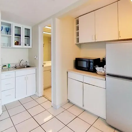 Castle 1733 Ocean View Studio With Direct Beach Access, Pool, Tennis & Free Parking Miami Beach Extérieur photo