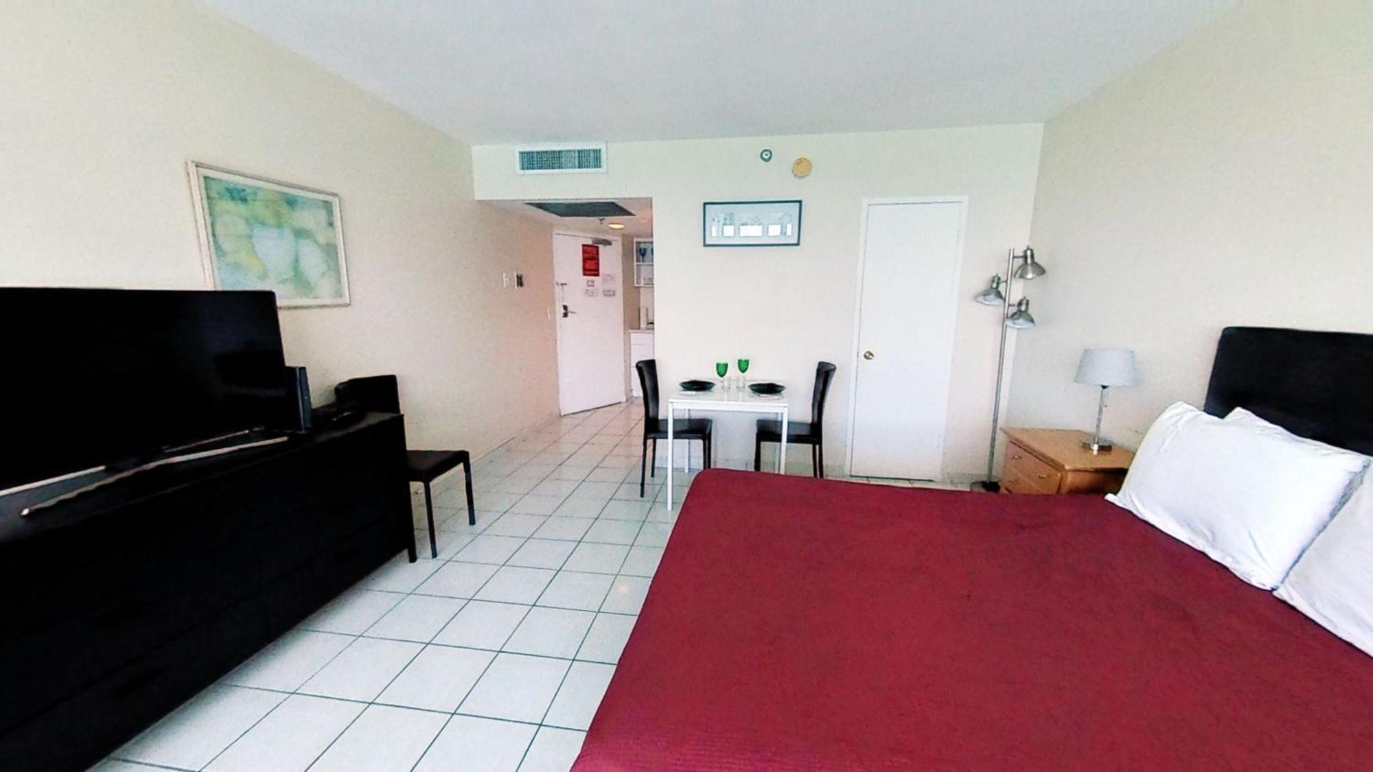 Castle 1733 Ocean View With Direct Access, Pool, Tennis & Free Parking Сasa de vacaciones