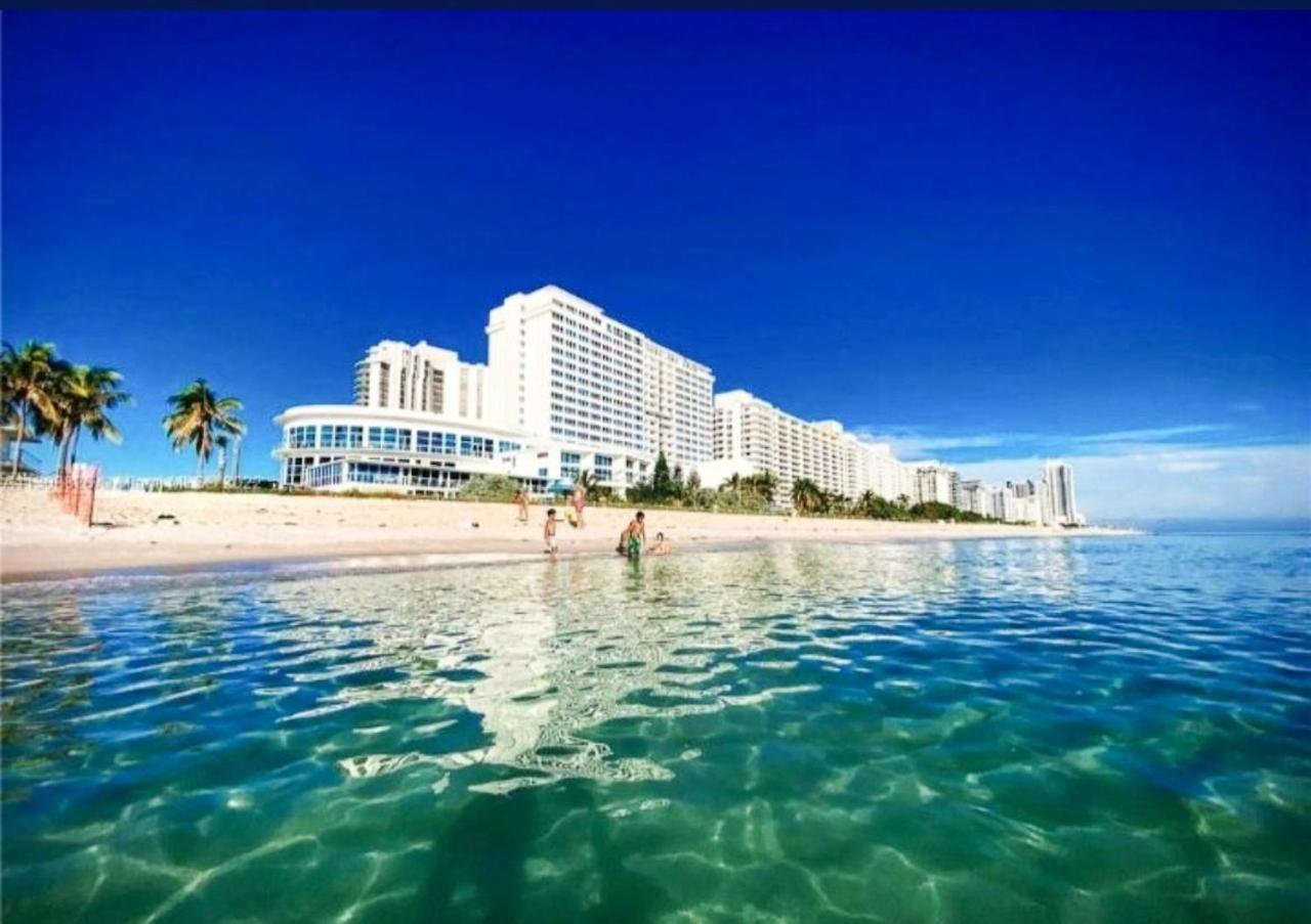 Hébergement de vacances Castle 1733 Ocean View With Direct Access, Pool, Tennis & Free Parking Miami Beach